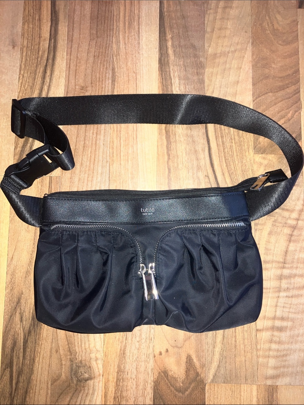 Tutulo New York black Fanny pack belted waist handbag EUC